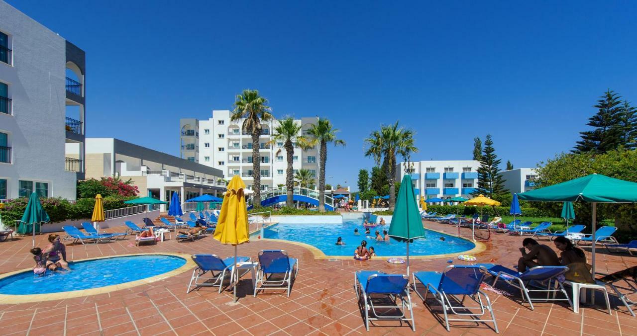 Paramount Hotel Apartments プロタラス エクステリア 写真
